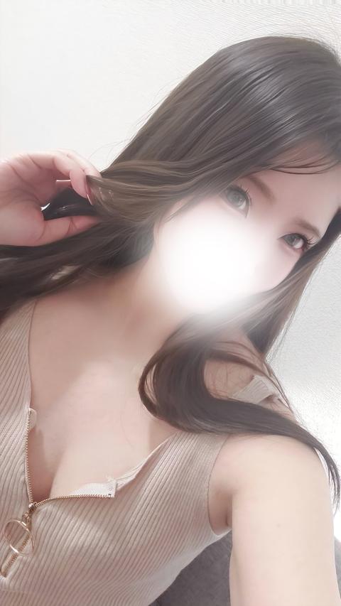 すず(27)